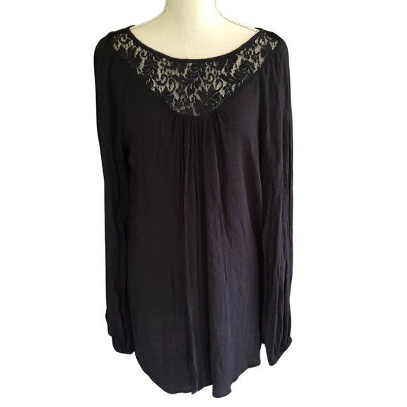 Liz Lange Maternity Lace Yoke Black Tunic Top Long Sleeve Medium - Picture 1 of 7